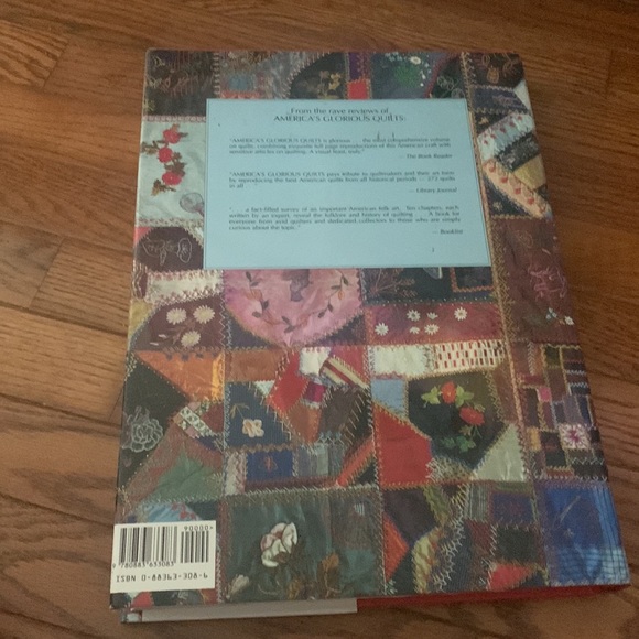 America's Glorious Quilts Coffee Table book - Picture 2 of 4